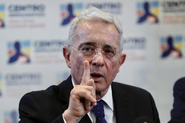 Álvaro Uribe