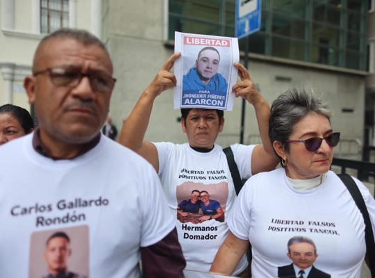 familiares de presos políticos