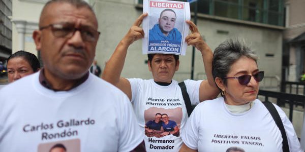 familiares de presos políticos