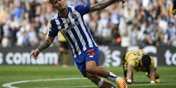 Oporto vendió a Otávio por € 20 millones al París FC