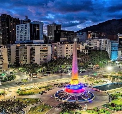 Perros robots reforzarán protección vecinal y resguardo ciudadano en Chacao