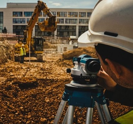 PILPERCA - Precisión milimétrica ¡La topografía es el corazón de las obras modernas! - FOTO