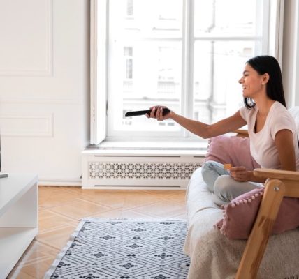 Riesgos que se corren con servicios de streaming gratuitos, Magis TV como ejemplo