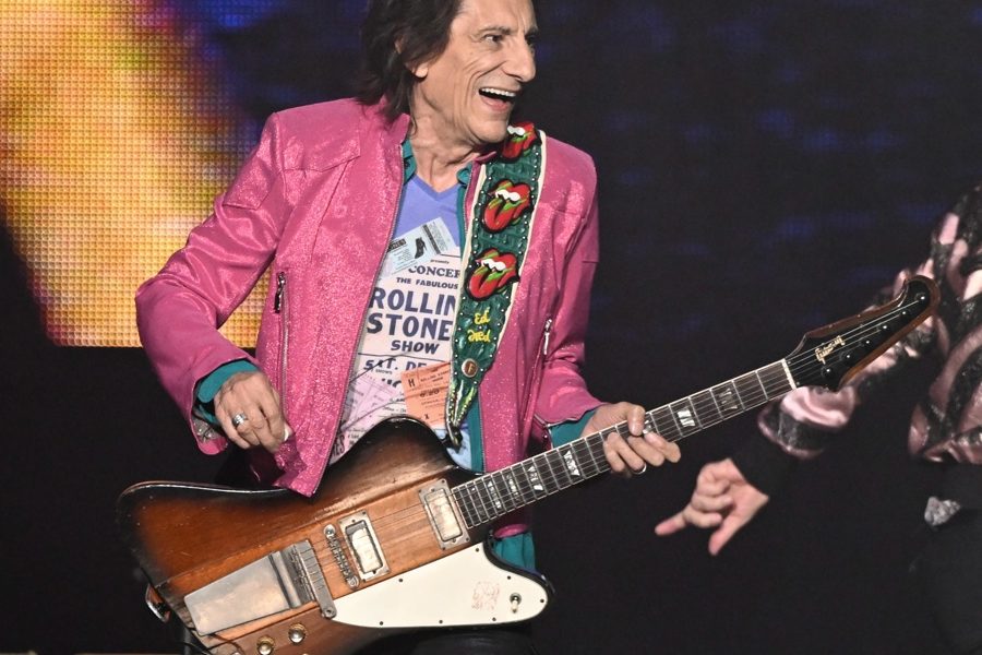 Ronnie Wood celebra sus 50 años en los Rolling Stones – El Sumario