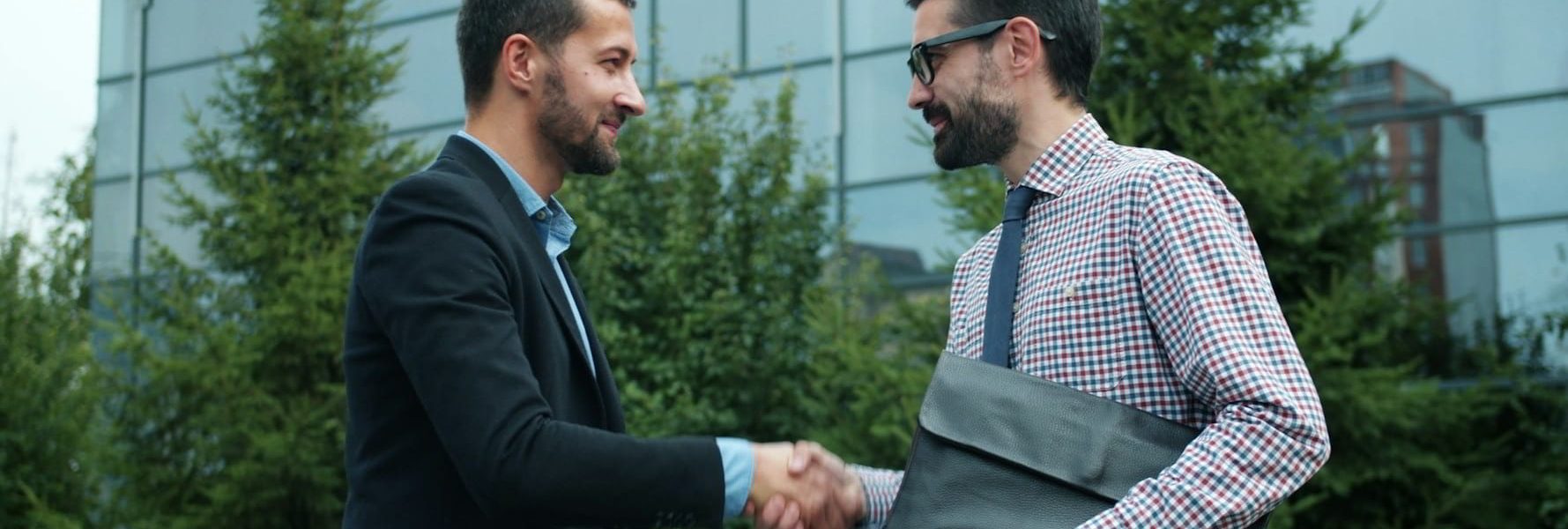 Rosales: El cliente no compra cuando lo convences, sino cuando aprende contigo