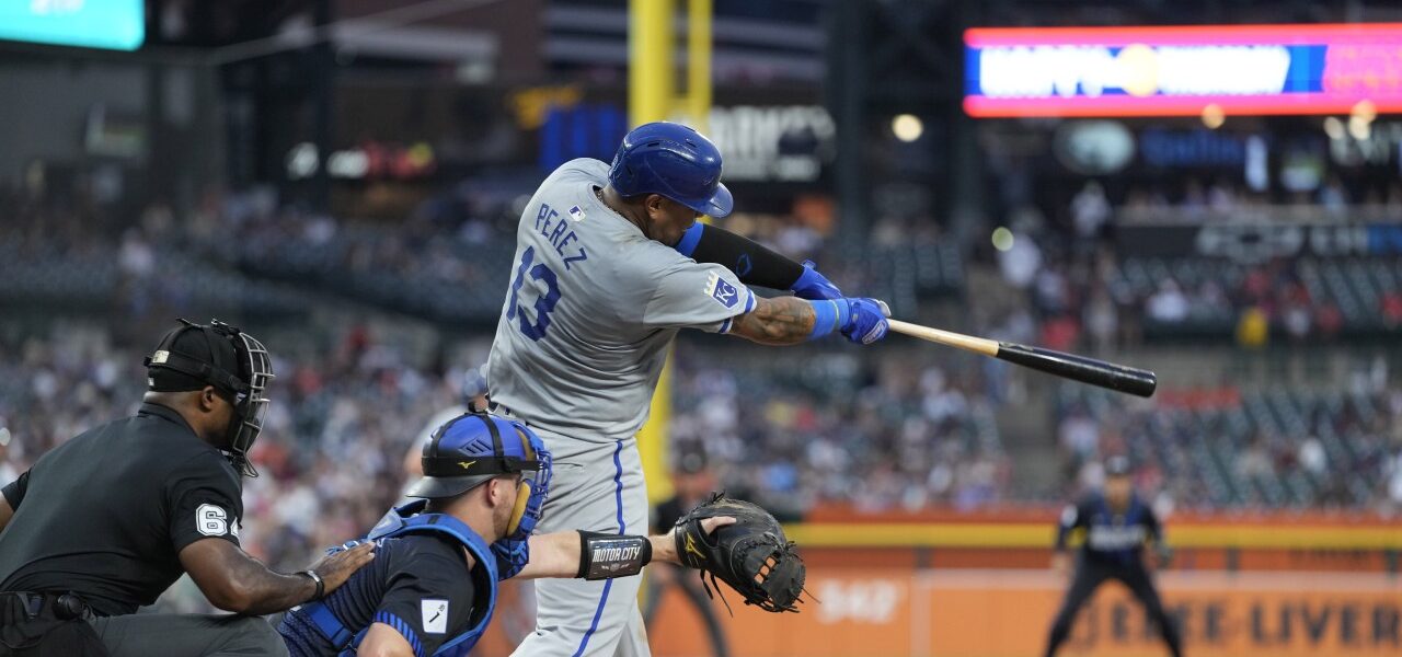 Salvador Pérez extiende su vínculo con Reales de Kansas City