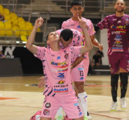 Sebastian Cano Caporales: Tigres Futsal Club se mantiene invicto en el cierre de la tercera jornada del Campeonato de la Liga Futve Futsal I