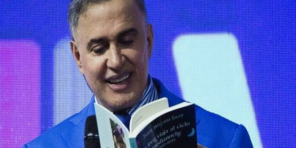 Tarek William Saab - ‘Un Tren Viaja al Cielo de la Medianoche’ ¡La obra más reciente, madura y humanista del Poeta de la Revolución! - FOTO