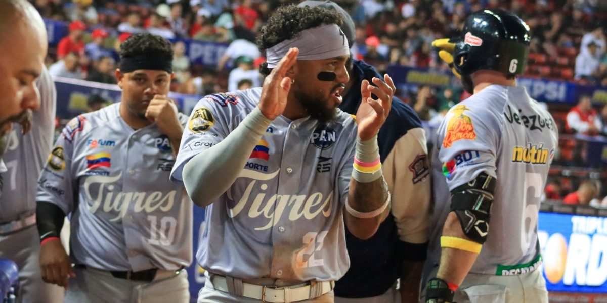 Tigres supera a Cardenales en el inicio de la LVBP