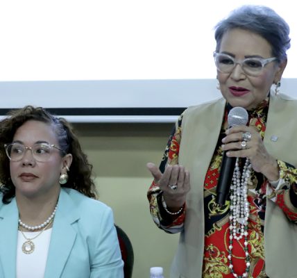 Venezuela invitada de honor en Feria del Libro de Honduras