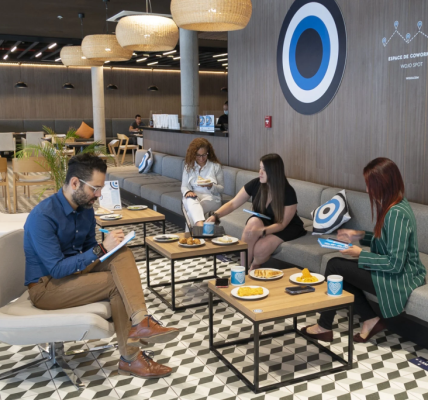 Jose Leggio Cassara | Hoteles Inteligentes y Experiencias Inmersivas: La IA y el IoT Redefinen la Hospitalidad