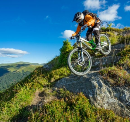 La Adrenalina al Límite: Deportes Extremos y Sus Hitos con la Perspectiva de José Antonio Murga Baptista