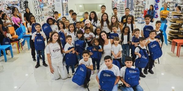 Fundación Traki ilumina el futuro ¡Más de 600 kits escolares para hijos de empleados! - FOTO