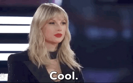 Taylor Swift en un programa de televisión sorprendida de la actuación de una persona en un show de talentos de la misma forma en que lo está por su posible participación en la nueva película de Deadpool.- Blog Hola Telcel
